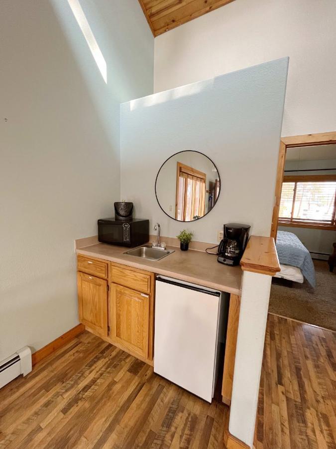 وودلاند بارك Cabin A Suite Bed And Breakfast المظهر الخارجي الصورة