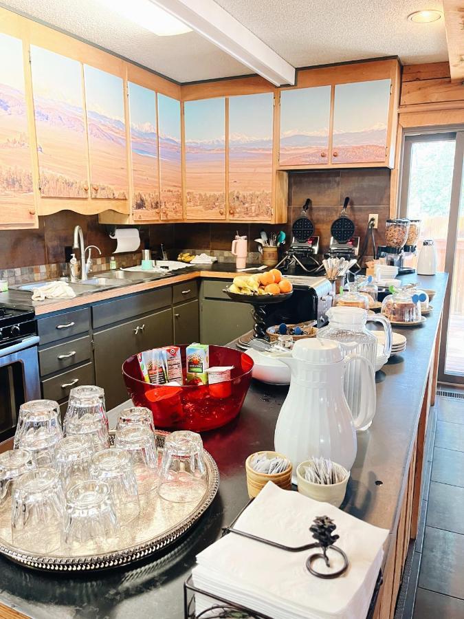 وودلاند بارك Cabin A Suite Bed And Breakfast المظهر الخارجي الصورة
